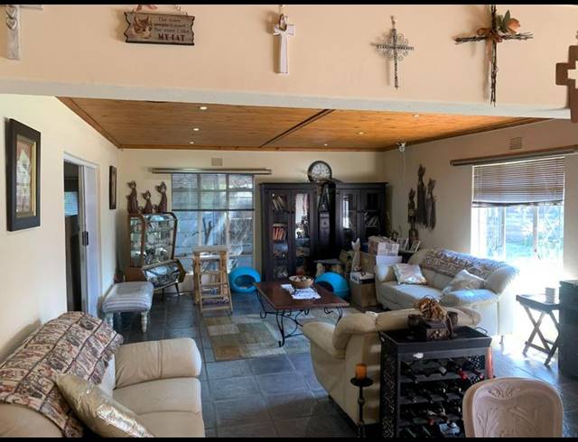 4 BEDROOM HOUSE FOR SALE IN PARKRAND